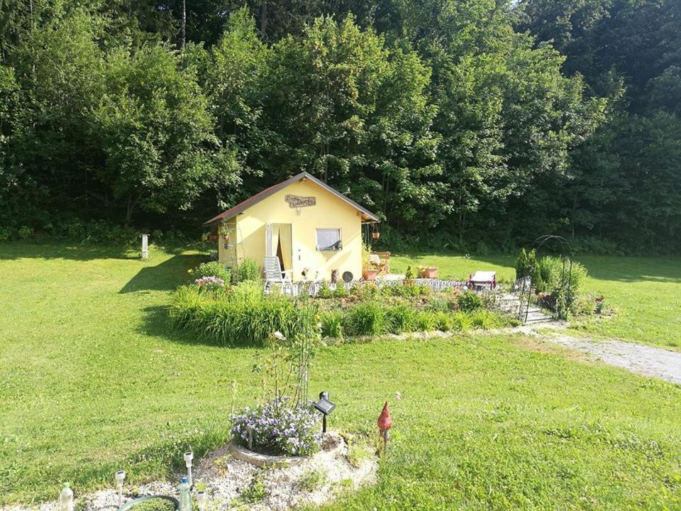 Ein Schoener Panorama Blick Augsdorf Esterno foto